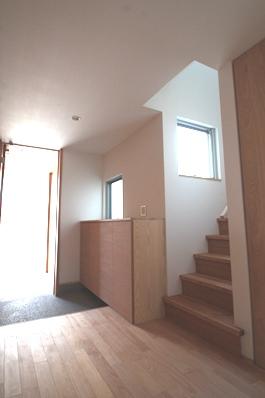 Entrance. Local (September 2013) Shooting