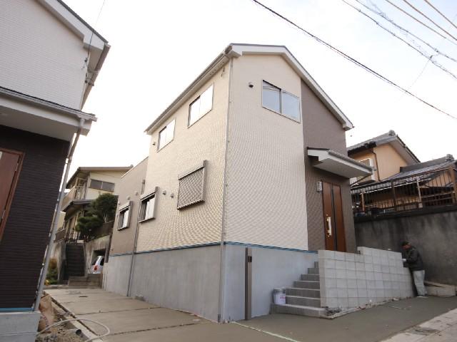 Local appearance photo. Exterior construction December 17 shooting