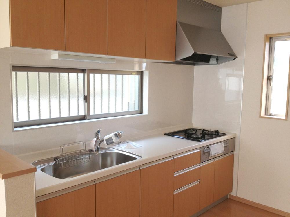 Same specifications photo (kitchen). Independent type Example of construction