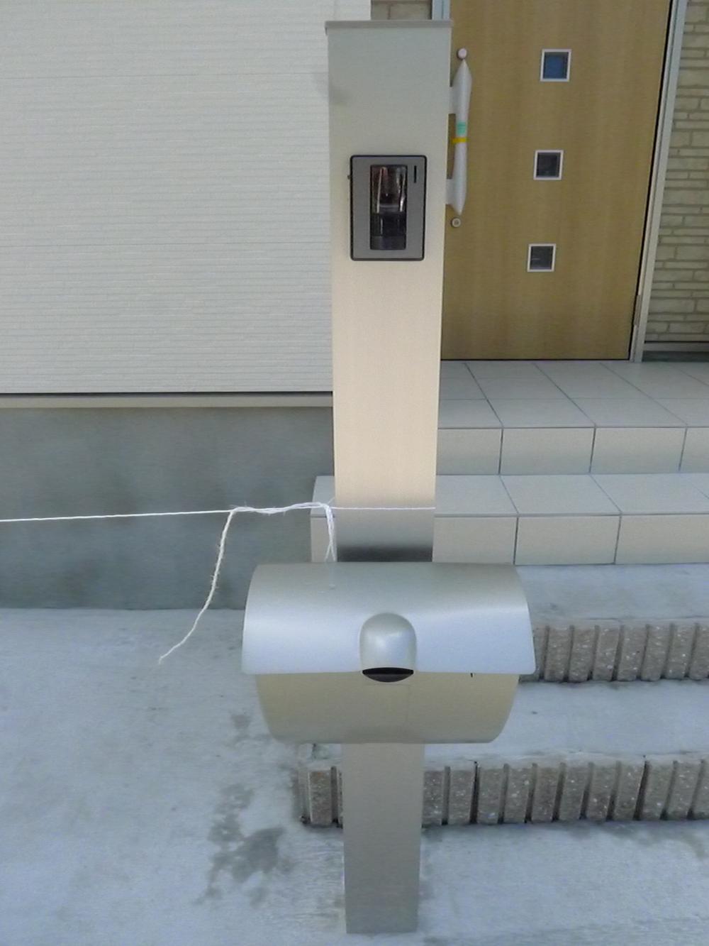 Same specifications photos (Other introspection). Post Example of construction