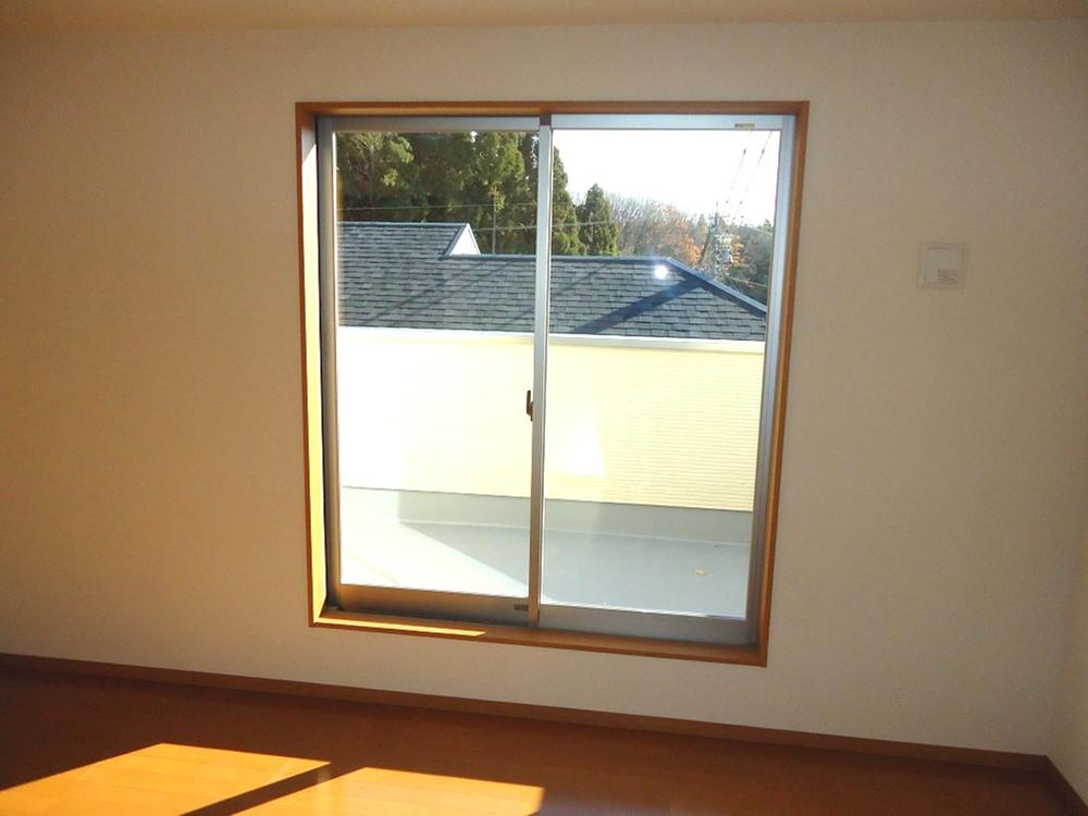 Non-living room. Indoor (12 May 2013) Shooting