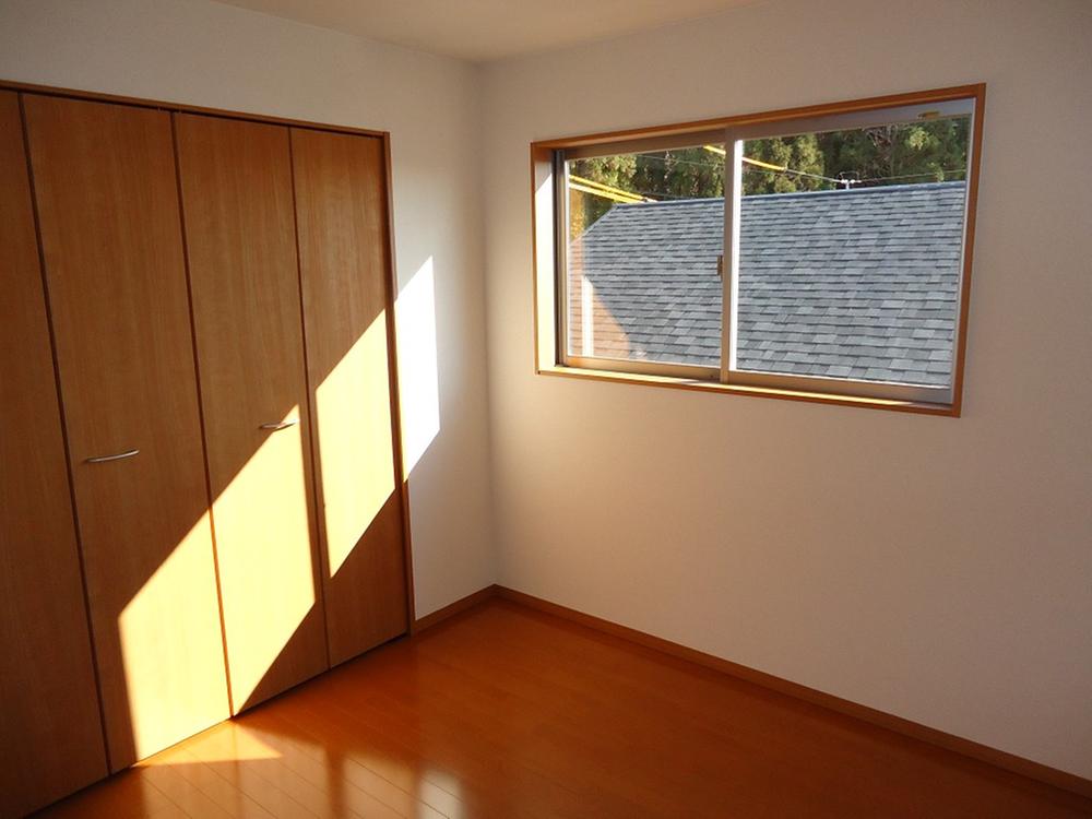 Non-living room. Indoor (12 May 2013) Shooting