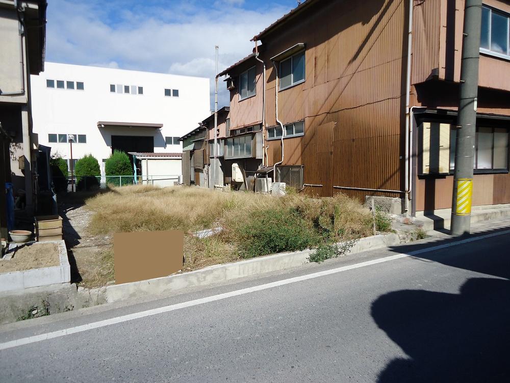 Local appearance photo. Local (11 May 2013) Shooting