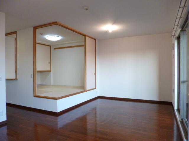 Living. Indoor (September 2013) Shooting