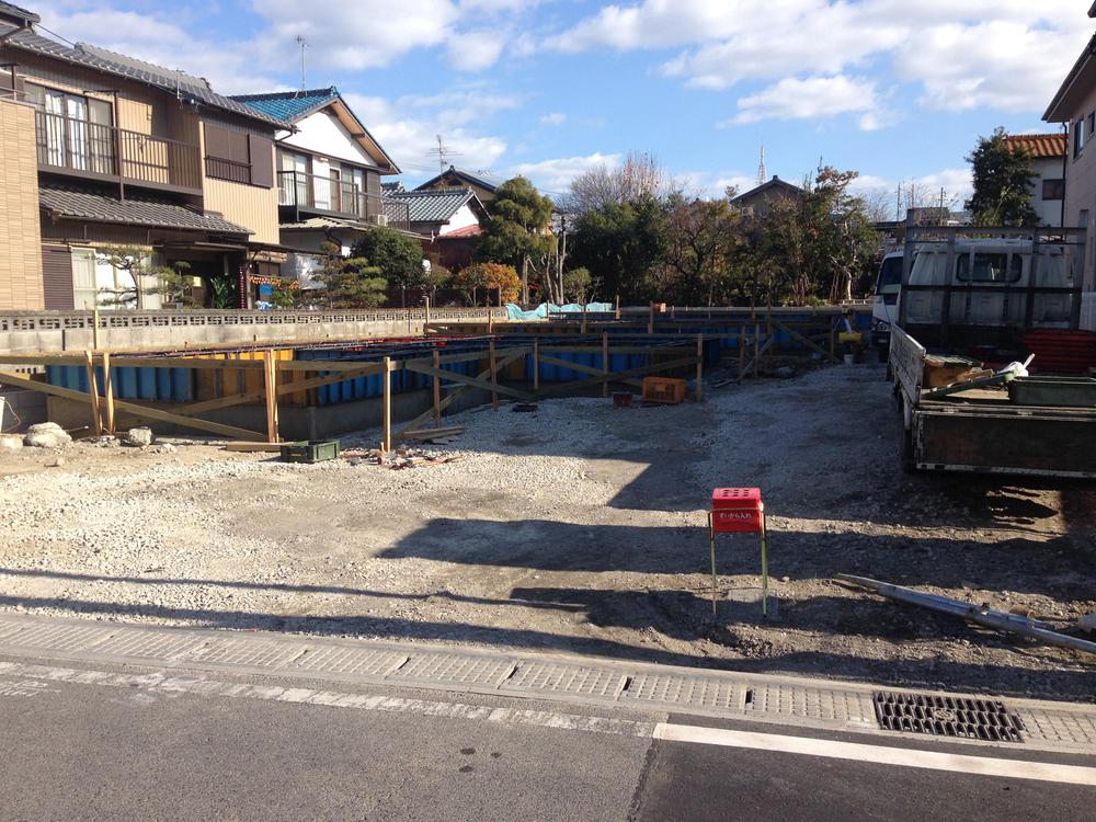 Local appearance photo. Local (12 May 2013) Shooting