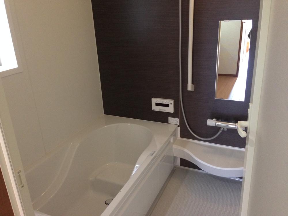 Same specifications photo (bathroom). Same specifications