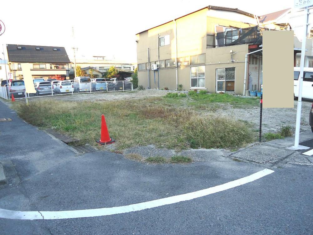 Local appearance photo. Local (11 May 2013) Shooting