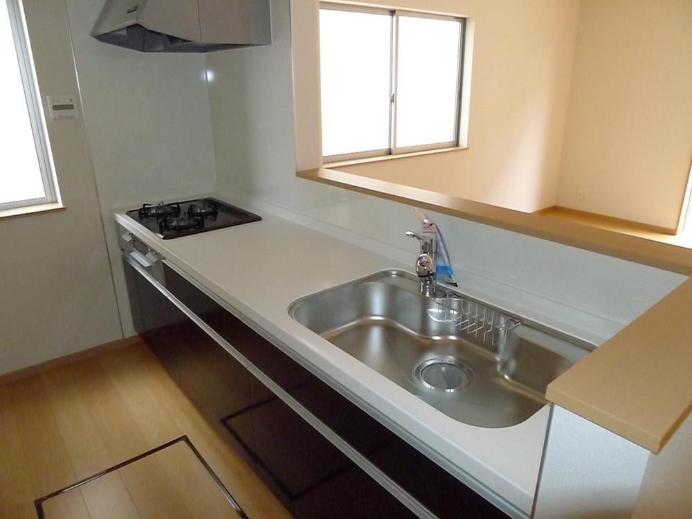 Same specifications photo (kitchen). Example of construction kitchen