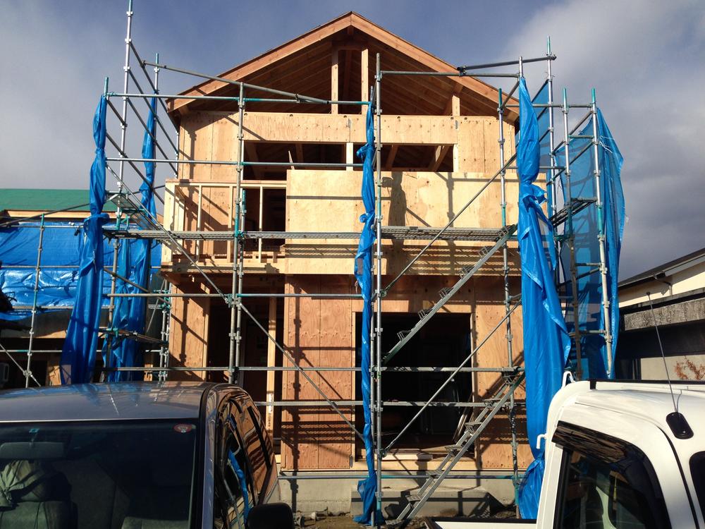 Local appearance photo. Building 2 Local (12 May 2013) Shooting