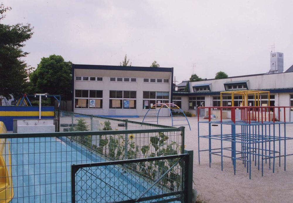 kindergarten ・ Nursery. 360m to east nursery school