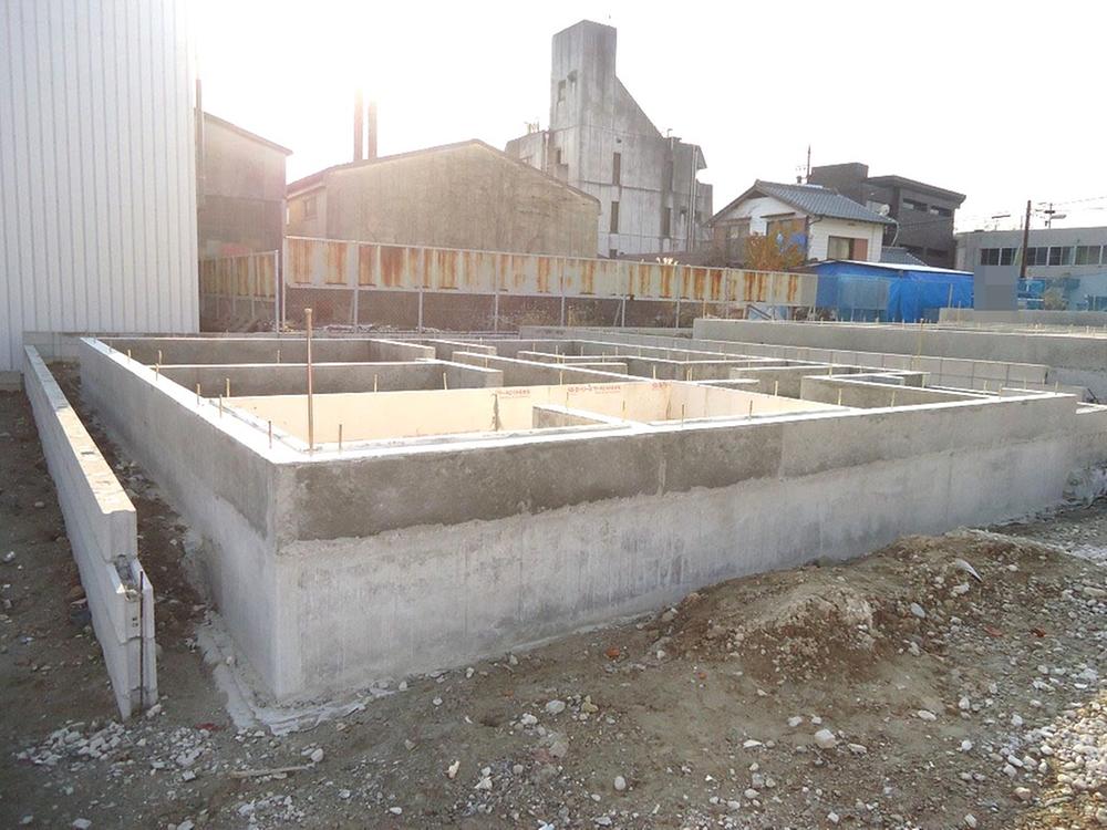 Local appearance photo. Local (12 May 2013) Shooting