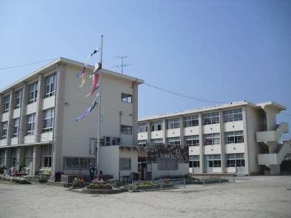 Primary school. 1017m up to elementary school Seto Tachihara Mt.