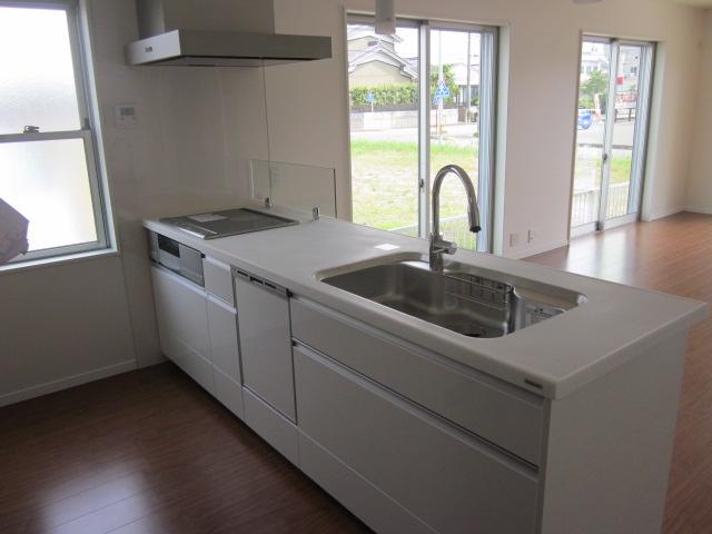 Same specifications photo (kitchen). Same specifications (Open Range hood) Panasonic