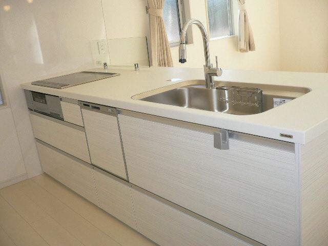 Same specifications photo (kitchen). Same specifications Panasonic