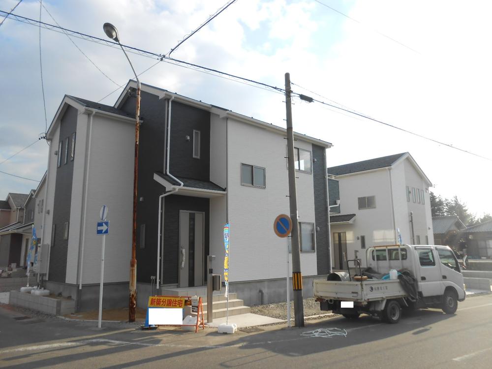 Local appearance photo. Local Photos (1, 2 Building)