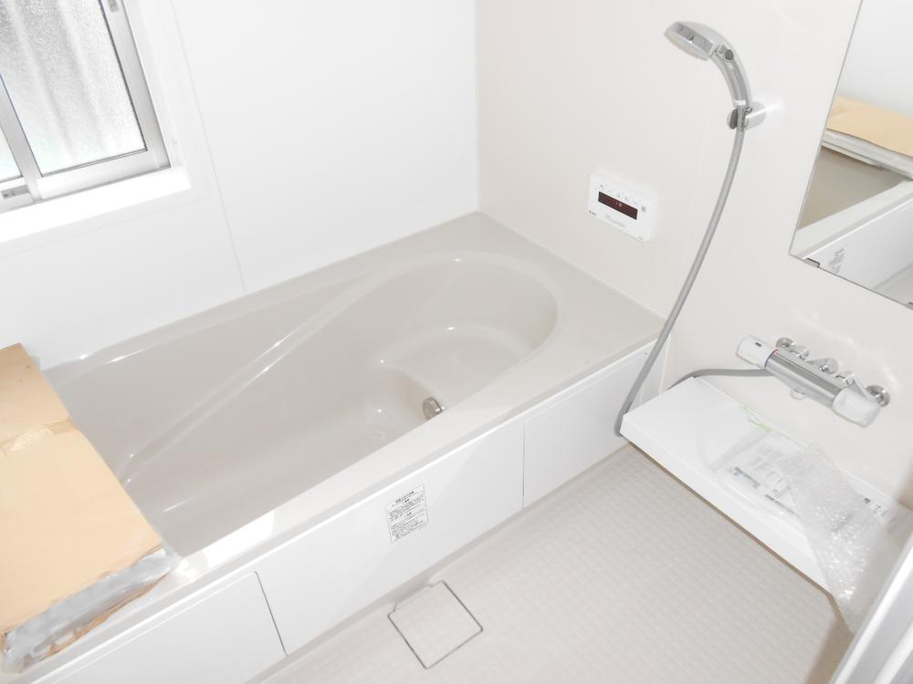 Bathroom. Bathroom dryer with bath (1 Building)