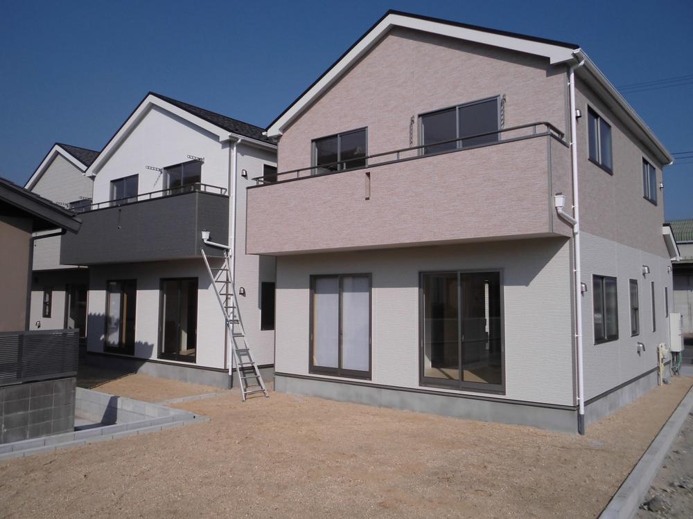 Balcony. Local appearance photo