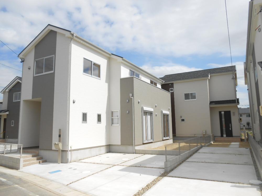 Local appearance photo. Local photos (3.4 Building)