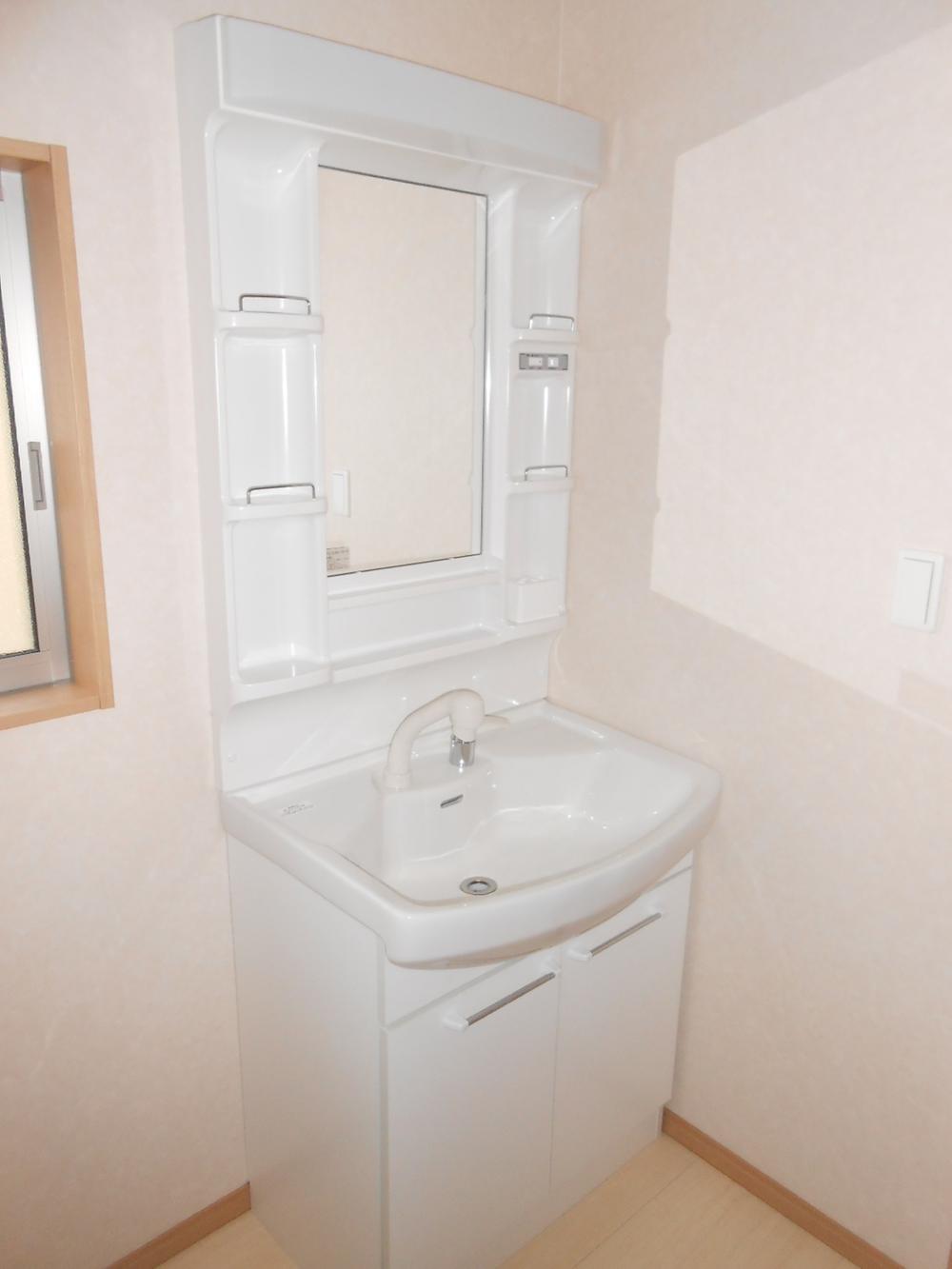 Wash basin, toilet. Shampoo dresser vanity