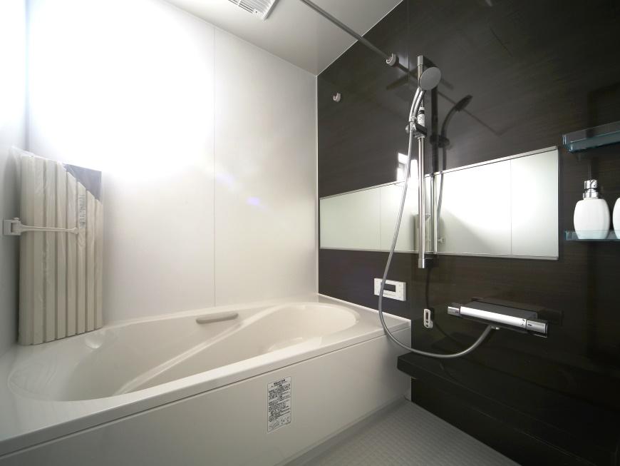 Bathroom. In bathroom, Always clean ・ Also Ya warm eradication ion with bathroom heating dryer in the winter, With beautiful skin effect preeminent mist sauna ☆ 