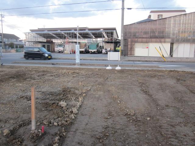 Local appearance photo. Local (12 May 2013) Shooting