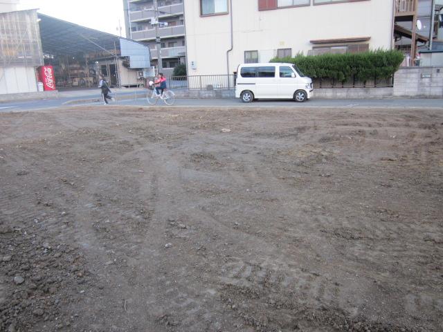 Local appearance photo. Local (12 May 2013) Shooting