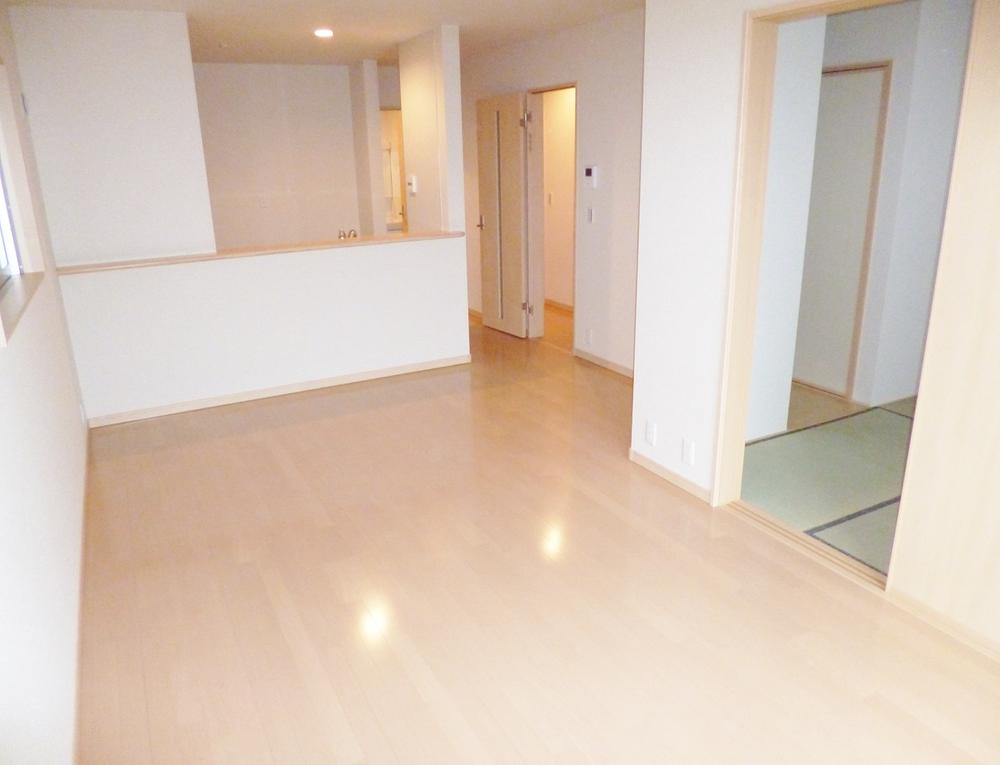 Living. Indoor (10 May 2013) Shooting