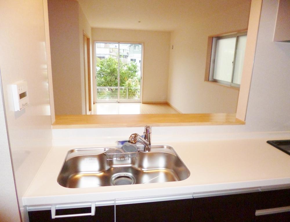 Kitchen. Indoor (10 May 2013) Shooting