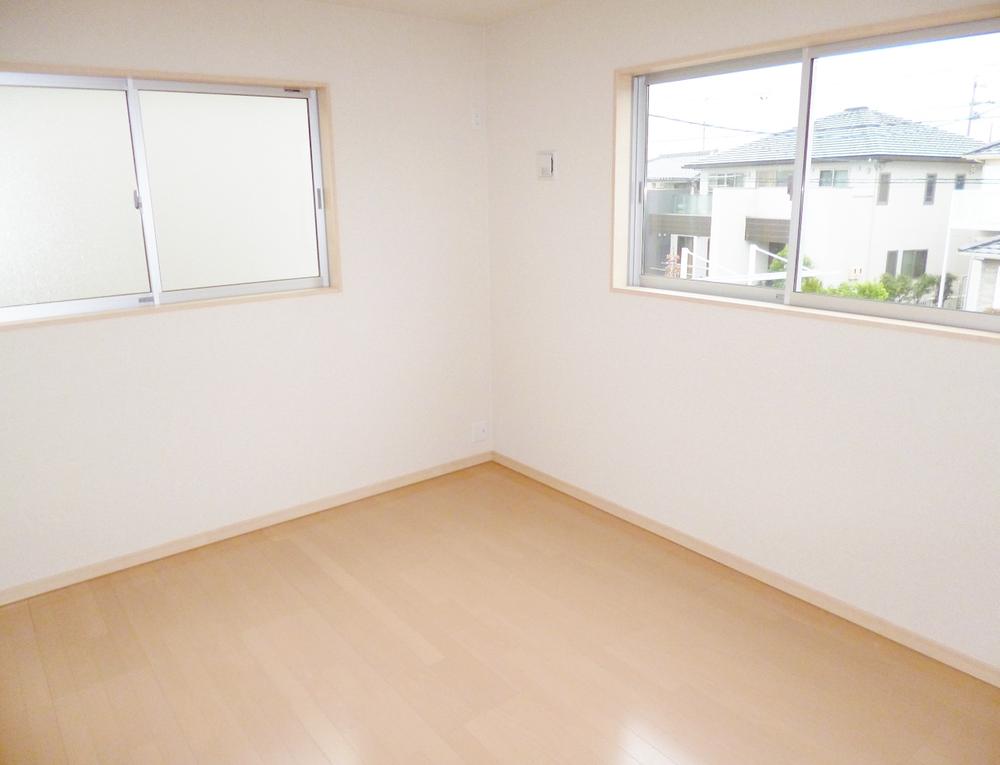 Non-living room. Indoor (10 May 2013) Shooting