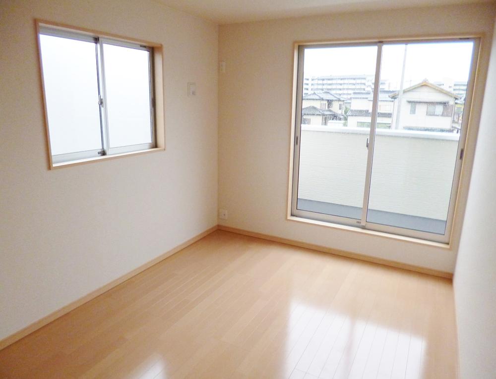 Non-living room. Indoor (10 May 2013) Shooting