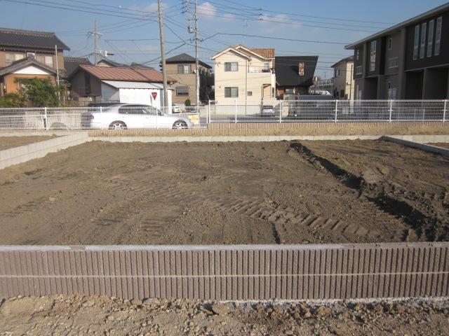 Local appearance photo. Local (12 May 2013) Shooting