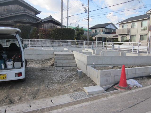 Local appearance photo. Local (12 May 2013) Shooting