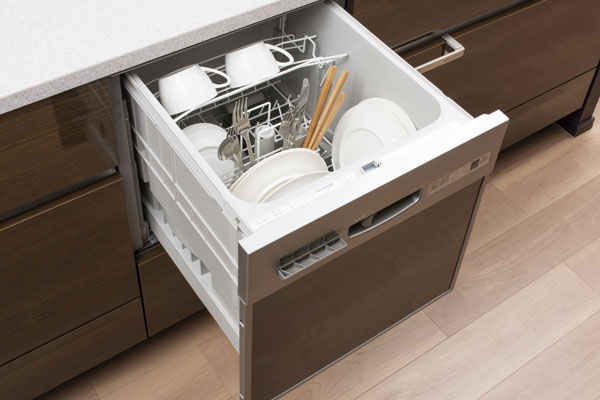 Kitchen.  [Dishwasher] Can be expected sanitary and water-saving effect, Housework efficiency has also been dishwasher is adopted to improve (same specifications)