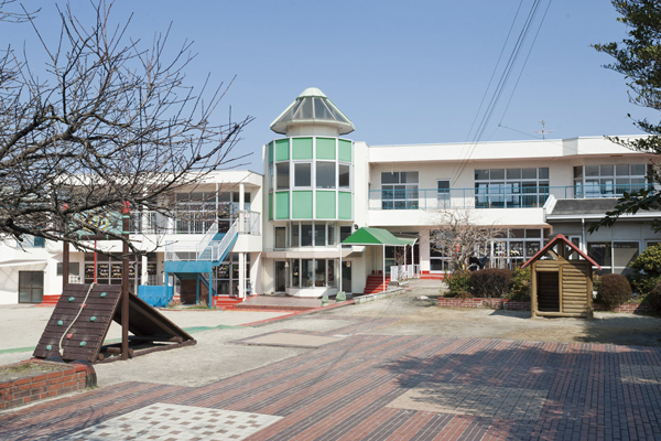 Surrounding environment. School corporation Akiyoshi Gakuen Akiyoshi kindergarten (3-minute walk ・ About 220m)