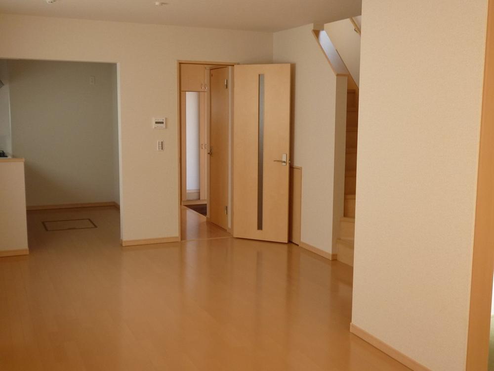 Same specifications photos (Other introspection)
