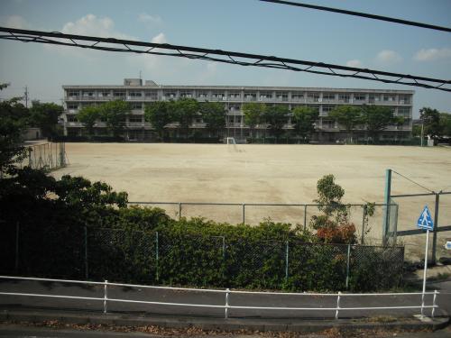 Junior high school. 670m until Tokai Municipal Hirashu junior high school