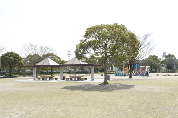 Surrounding environment. Motohama Park (a 15-minute walk ・ About 1150m)