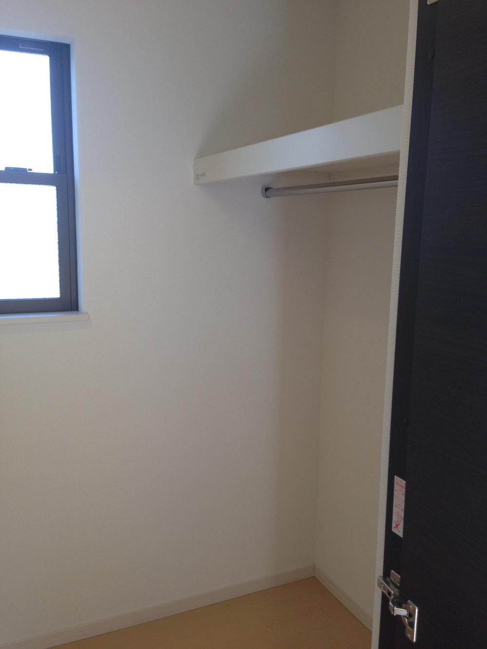 Receipt. Walk-in closet site (November 2013) Shooting