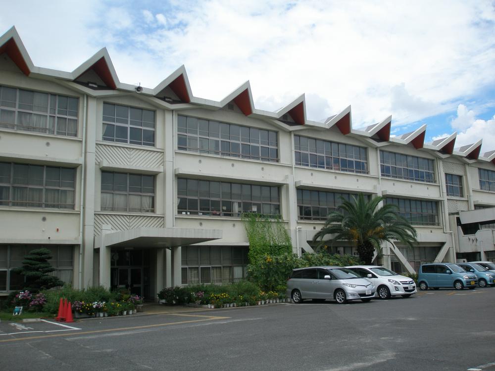 Primary school. 1927m to Tokai Municipal Yokosuka Elementary School