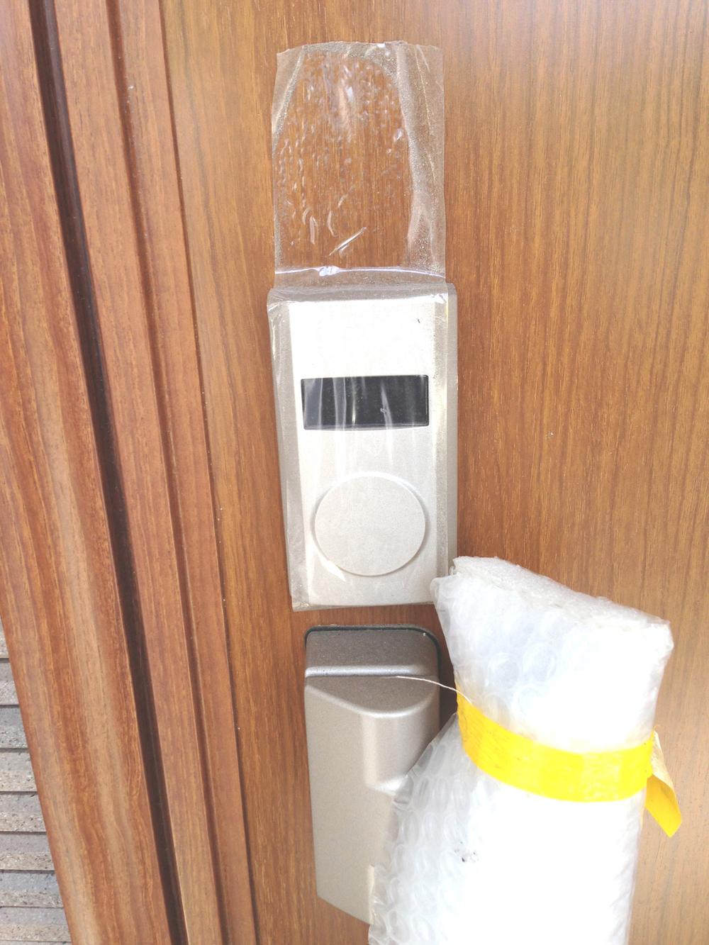 Security equipment. Locking of the front door in the card key ・ You can unlock. (All mansion installation)