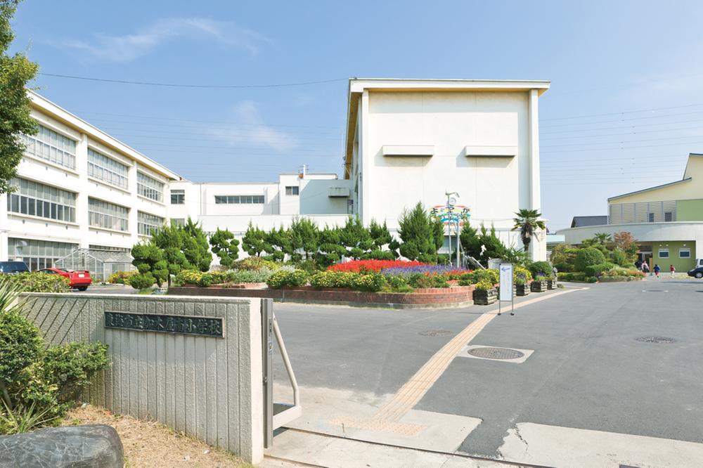 Primary school. Tokai Municipal Kagiya 350m to the south elementary school