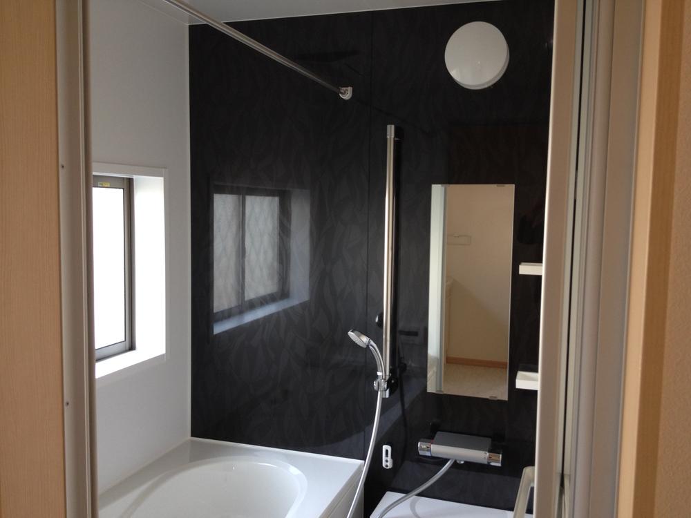 Bathroom. Indoor (12 May 2013) Shooting