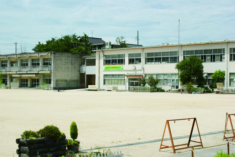 Primary school. 543m until Tokai Municipal Hirashu Elementary School