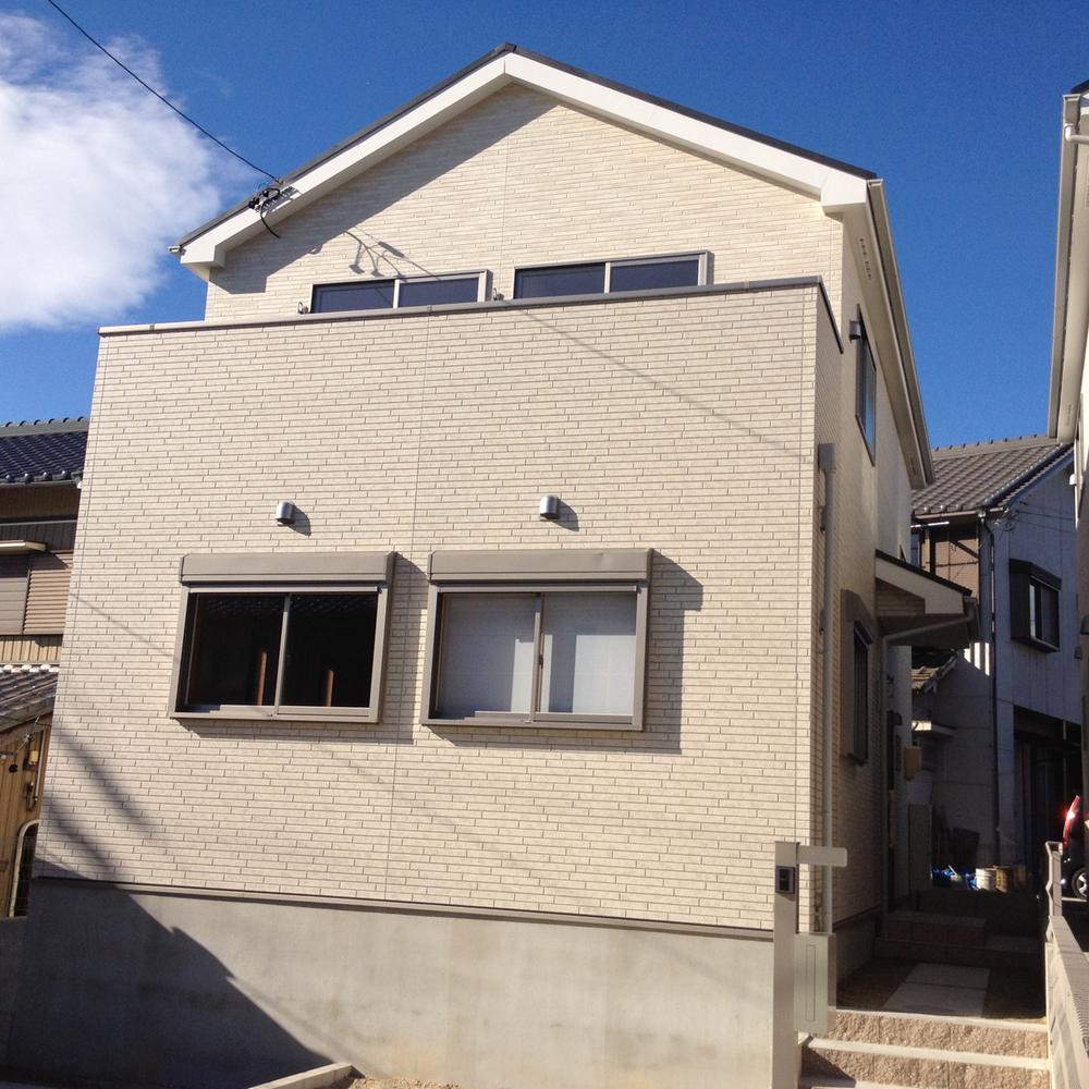 Local appearance photo. Local (11 May 2013) Shooting 1 Building
