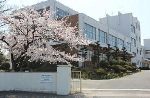 Junior high school. 940m until Tokai Municipal Fukishima junior high school