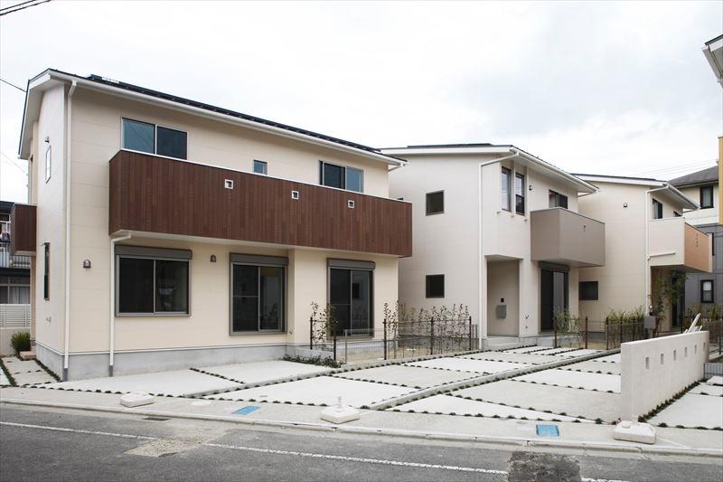 Local appearance photo. Row appearance photo ※ AE building sales contract already ( ※ 2013 / 11 / 20 shooting)