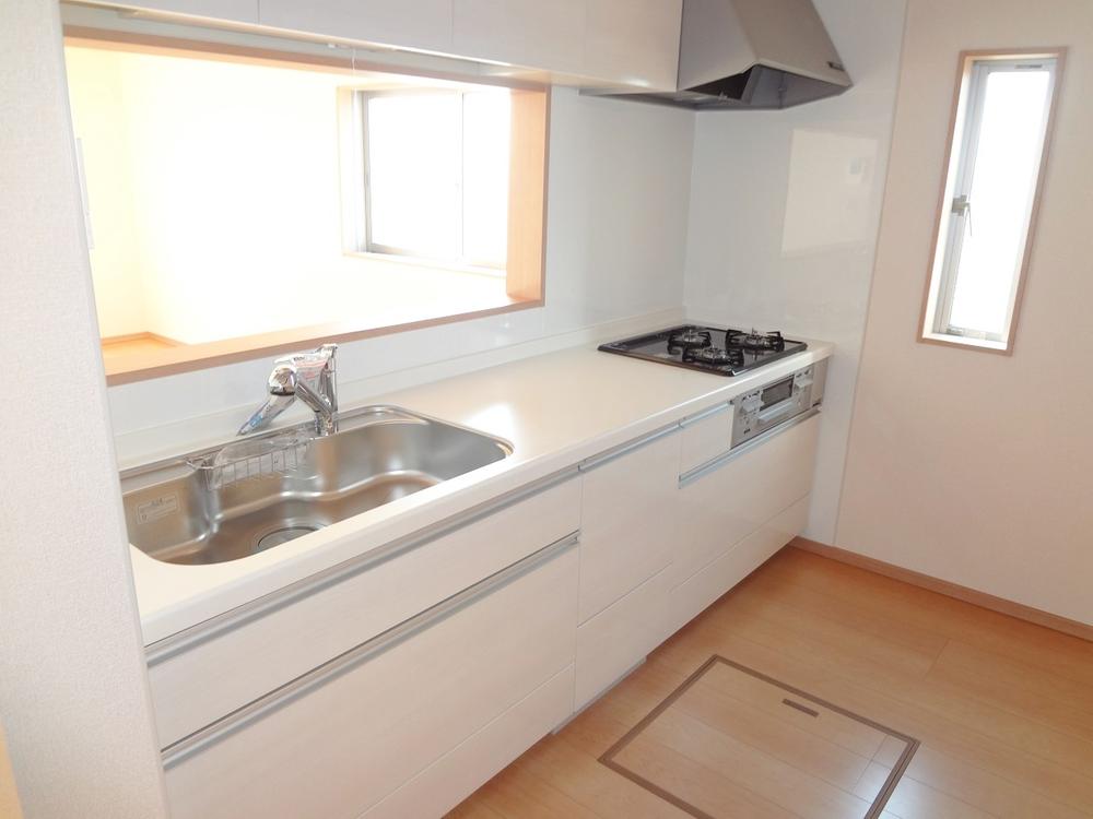 Kitchen. Indoor (12 May 2013) Shooting 1 Building