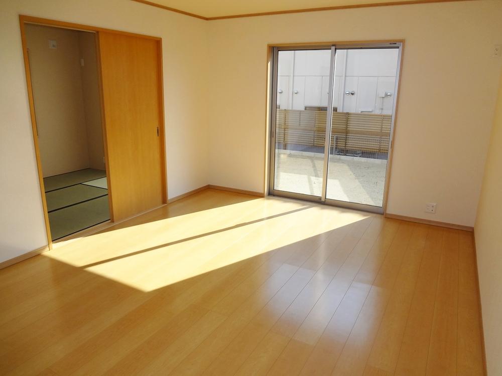 Living. Indoor (12 May 2013) Shooting