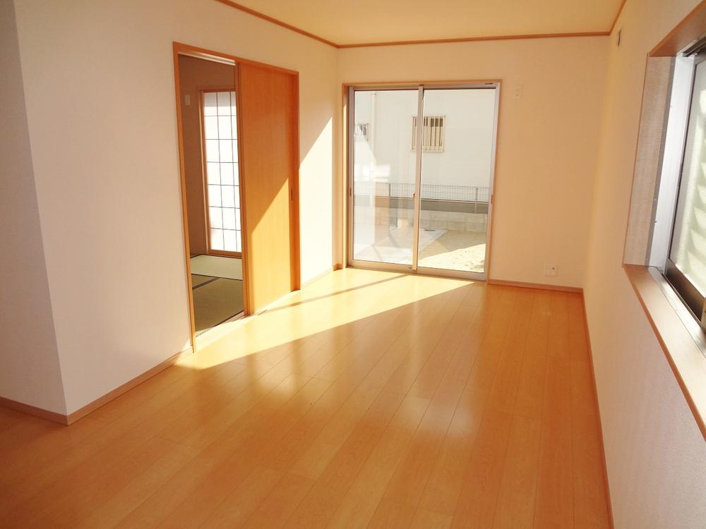 Living. Indoor (12 May 2013) Shooting