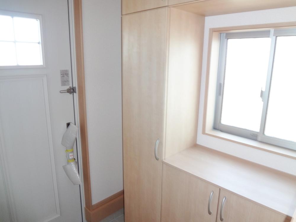 Entrance. Indoor (12 May 2013) Shooting